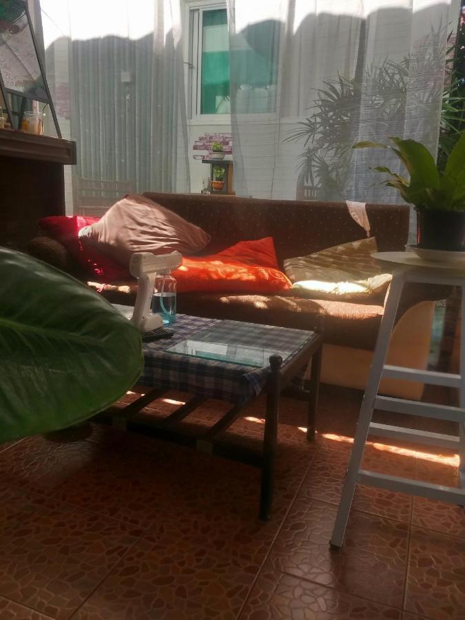 Srikrung Guesthouse Phra Nakhon Si Ayutthaya Buitenkant foto
