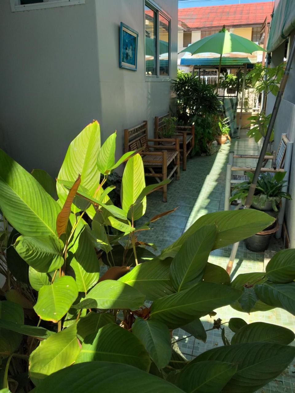 Srikrung Guesthouse Phra Nakhon Si Ayutthaya Buitenkant foto