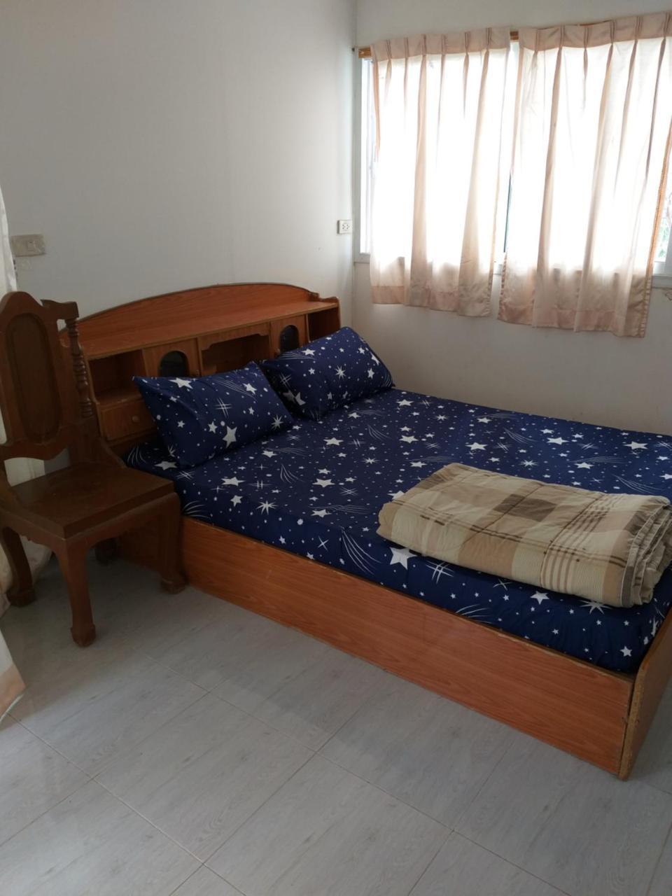 Srikrung Guesthouse Phra Nakhon Si Ayutthaya Buitenkant foto